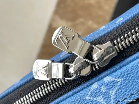 VUITTON LOUIS Alpha-24*16*8 cm Nano 0413